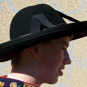 klobouk šírák