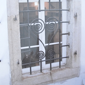 Kované okenní mříže