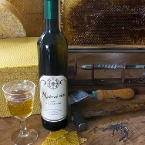 Medové víno lesní