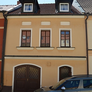 Měšťanský dům čp. 28 je nemovitou kulturní památkou města Domažlice.