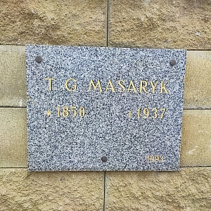 Kvíčovice - pamětní deska T. G. Masaryka