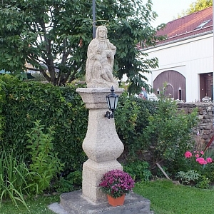 Mutěnín - socha