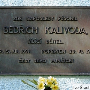 Pocinovice - pamětní deska Bedřicha Kalivody