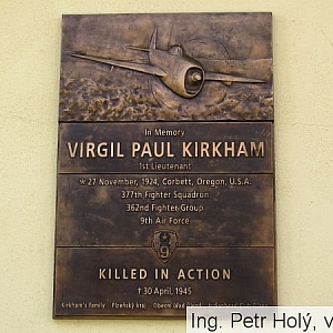 Újezd - pamětní deska Virgil Paul Kirkhama
